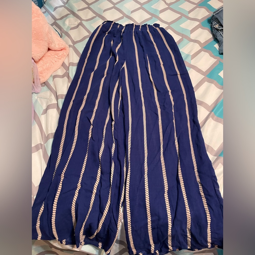 Francesca’s flowy striped pants